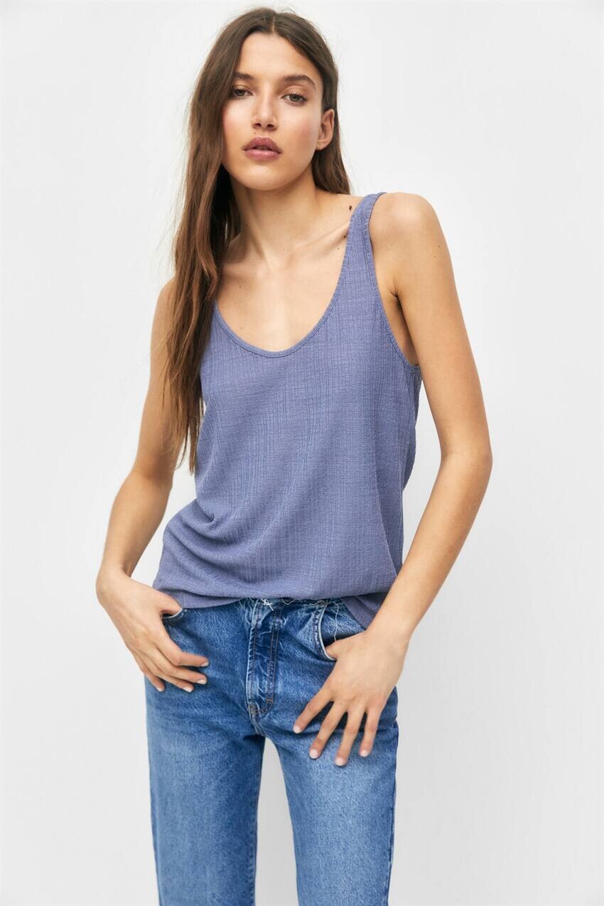

Текстурированный топ в рубчик на бретелях Pull&Bear, синий