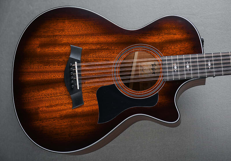 

362CE 12 строк Taylor 362CE 12 String