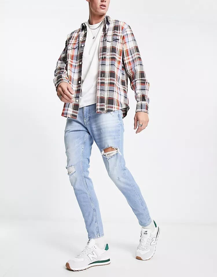 

Джинсы Pull&Bear Carrot Fit с разрезами, голубой