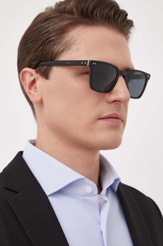 

Солнцезащитные Очки Tommy Hilfiger, черный