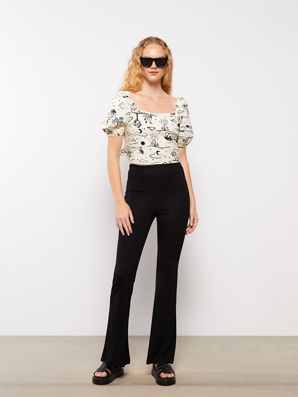 

Прямые женские брюки стандартного кроя LCW Casual, Черный