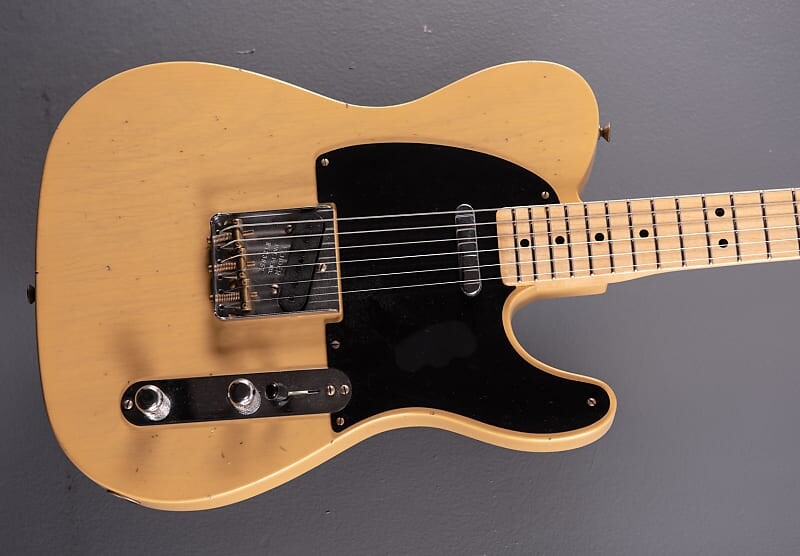 

1952 Journeyman Relic Telecaster - Nocaster Blonde Fender