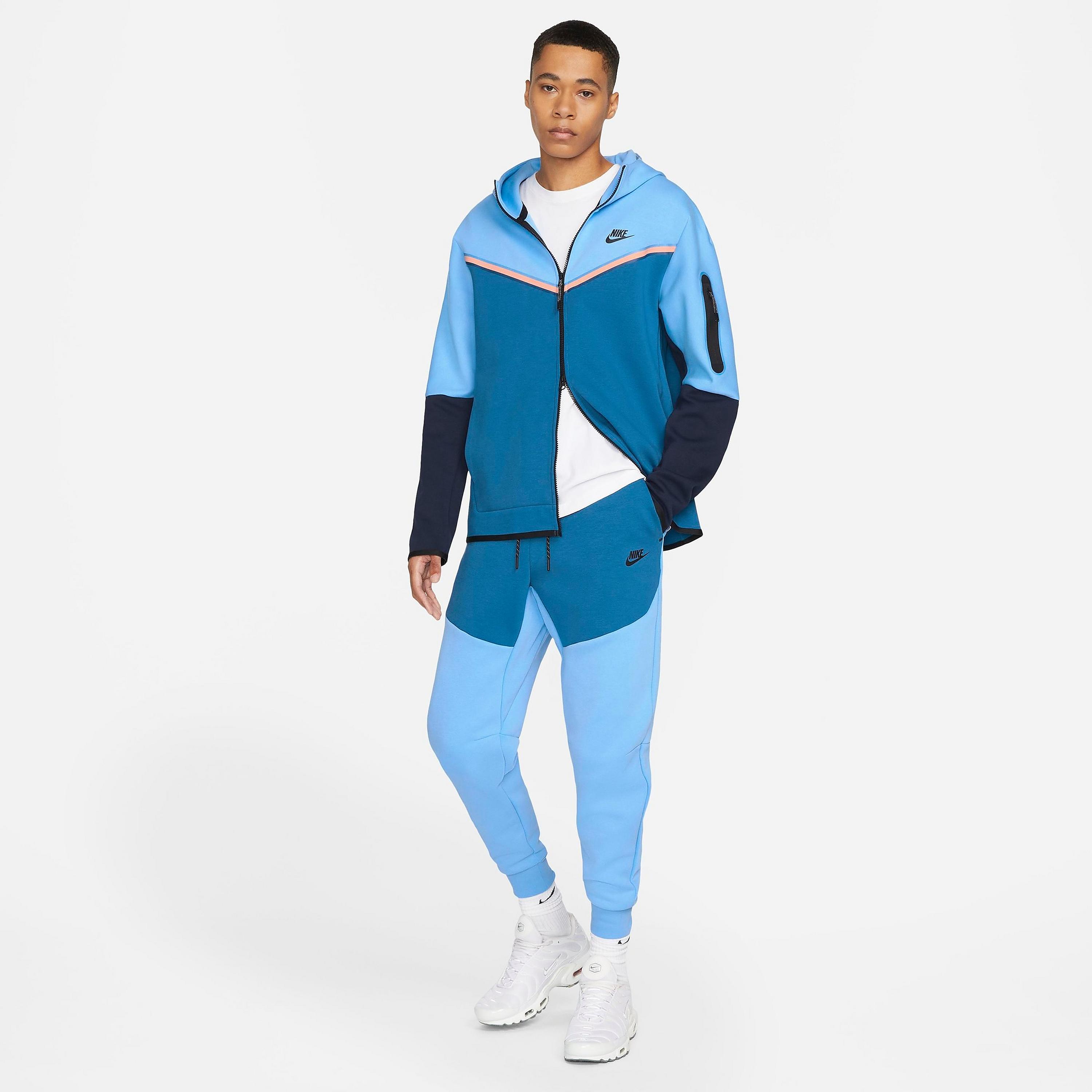 Мужская толстовка с капюшоном Nike Sportswear Tech Fleece с молнией во всю  длину, бежевый – купить с доставкой из-за рубежа через платформу  «CDEK.Shopping»