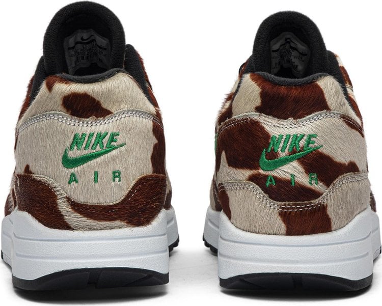 Nike air sales max giraffe