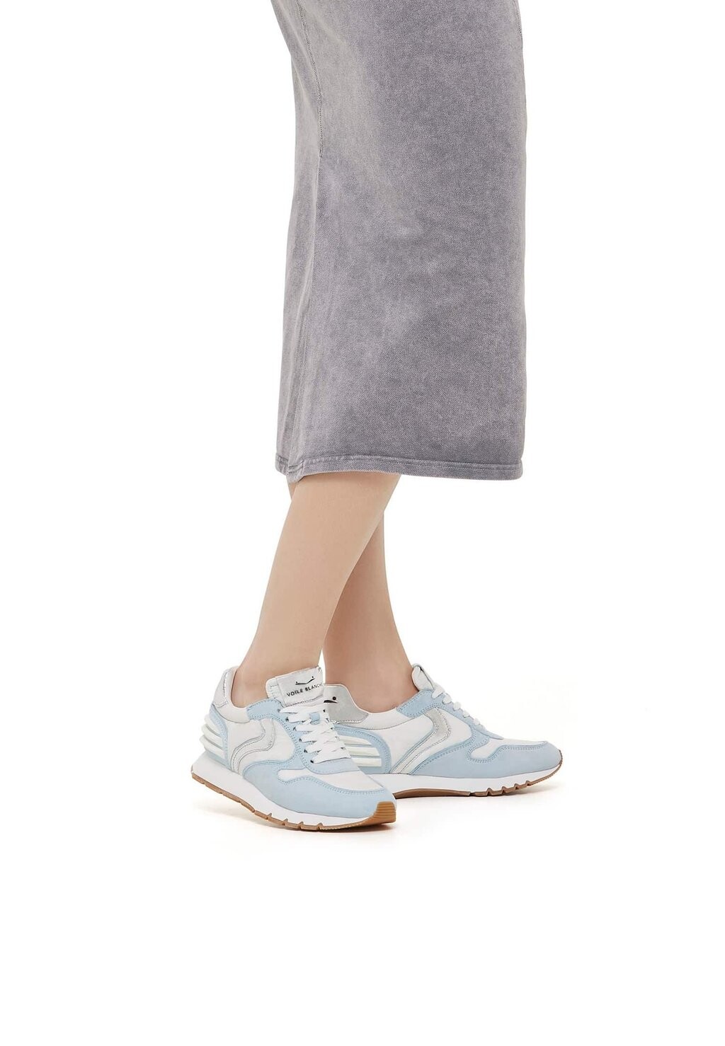 

Кроссовки Voile Blanche