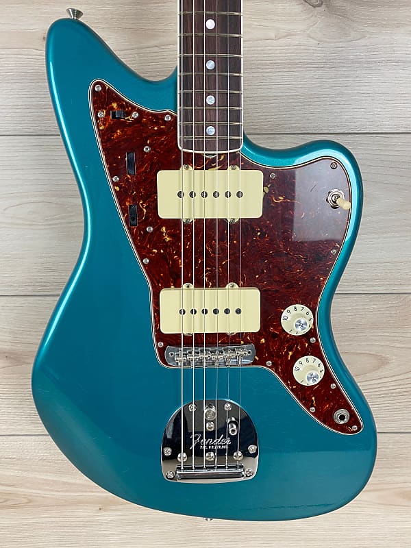 Электрогитара Fender Custom Shop Time Machine 1966 Jazzmaster Deluxe Closet Classic Aged Ocean Turquoise
