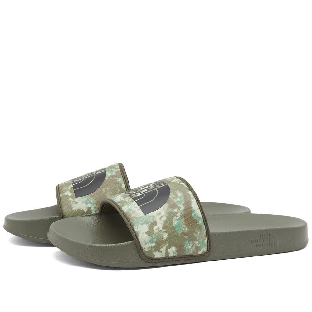 

Шлепанцы The North Face Base Camp Slide