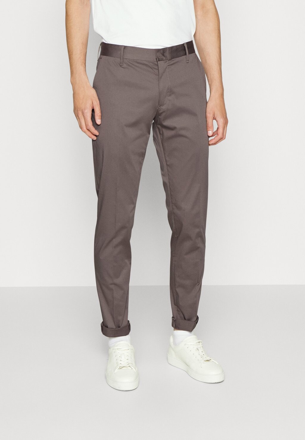 

Чинос Emporio Armani, бежевый