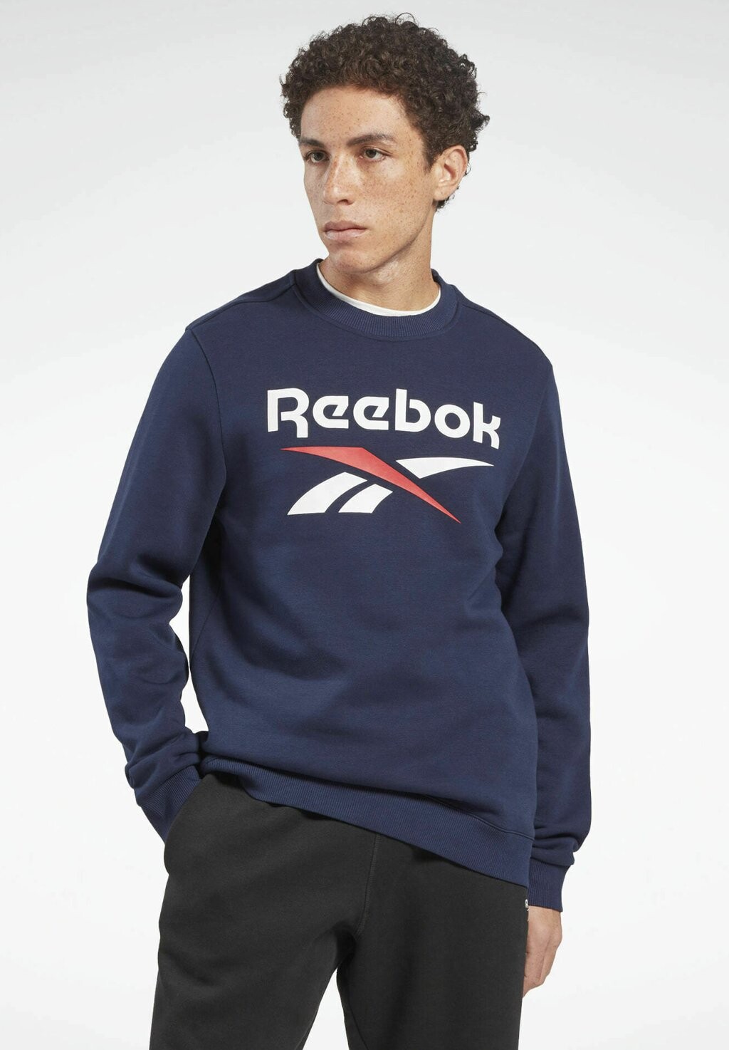 

Толстовка Reebok