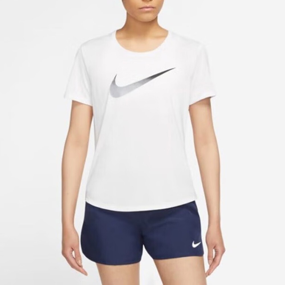 

Футболка Nike Dri-FIT One Women's Short-Sleeve Running, белый