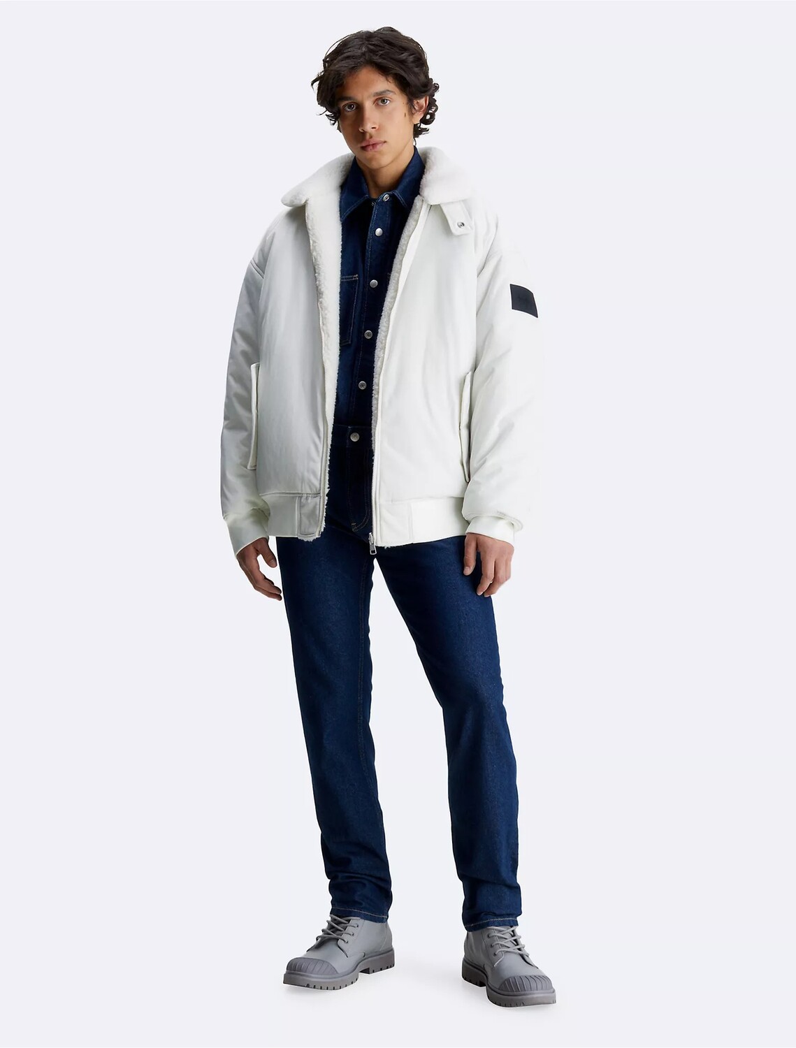 

Куртка Calvin Klein Reversible Sherpa Bomber, белый