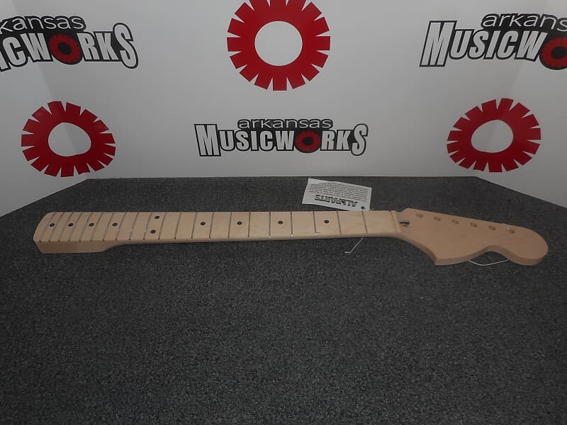 

Allparts Лицензированный Fender Большой кленовый гриф для гитары Strat - #LMO