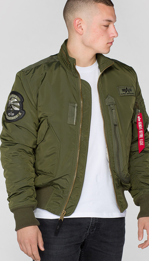 

Куртка Alpha Industries Engine, темно-зеленая