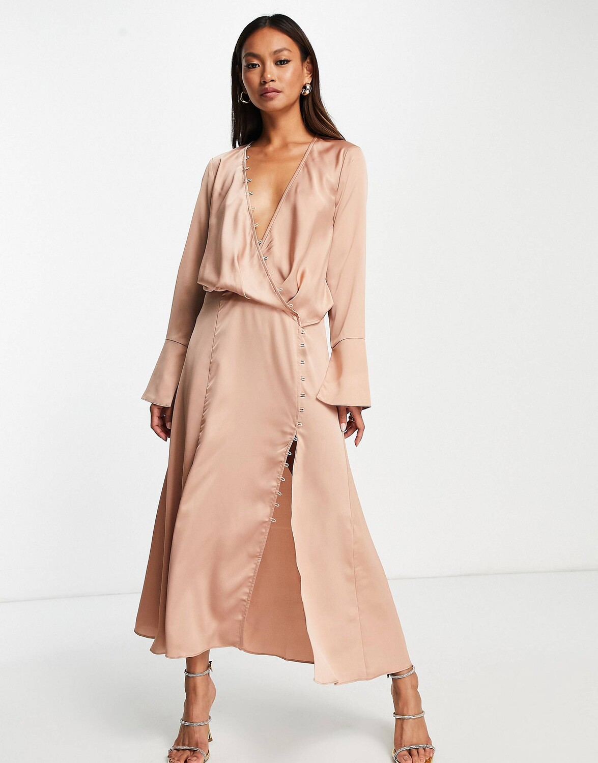 

Бронзовое платье миди с косой драпировкой и пуговицами ASOS DESIGN