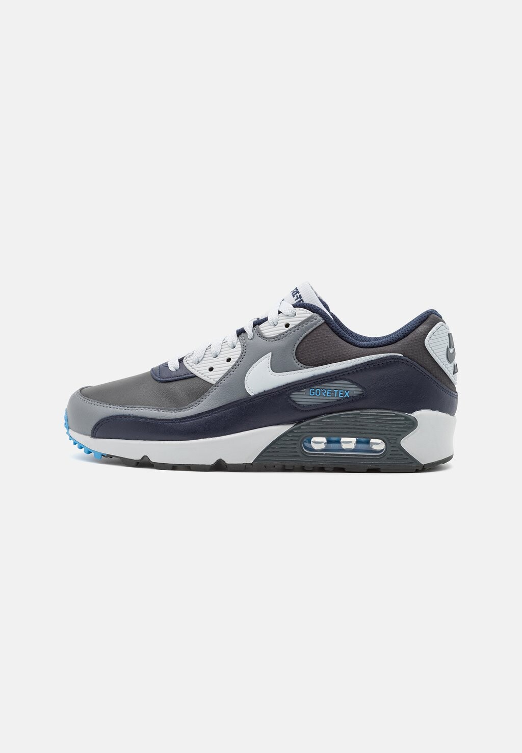 

Кроссовки Nike