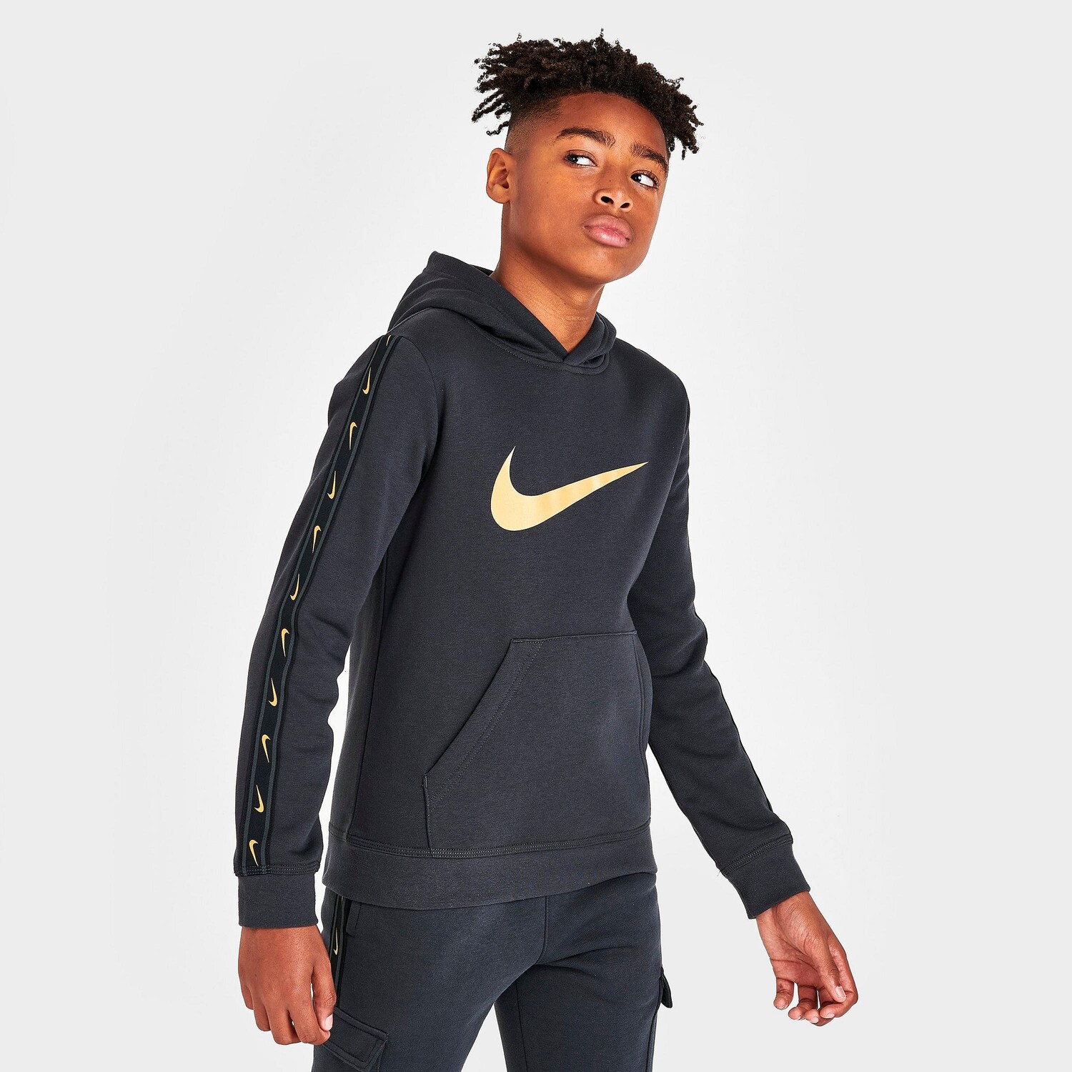

Худи из флиса с принтом Nike Sportswear Repeat для мальчиков, серый