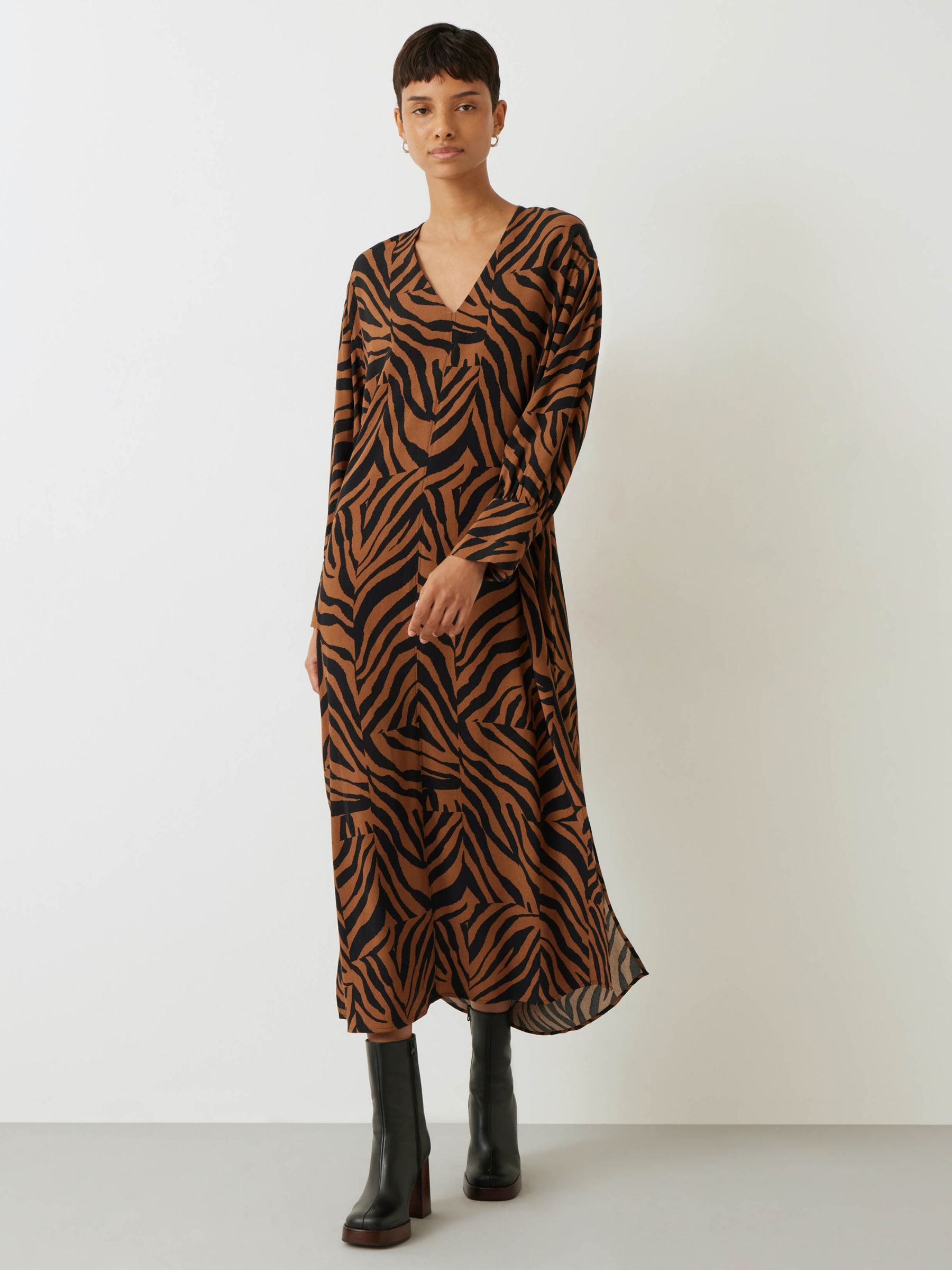 цена Платье макси в стиле пэчворк Lauren с зеброй HUSH, темно коричневый