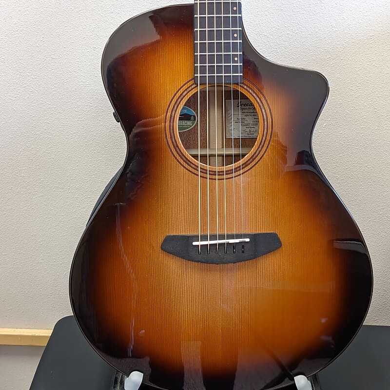 

Breedlove Solo Pro CE Red Cedar/African Mahogany - Edgeburst Gloss - Жесткий футляр в комплекте! SLCN44CERCAM