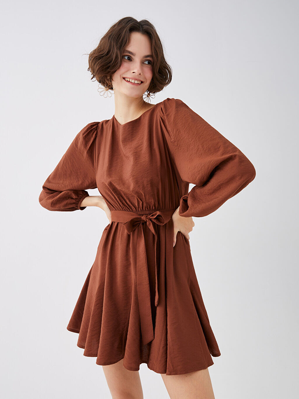 

Прямое женское платье с круглым вырезом и длинными рукавами LCW Casual