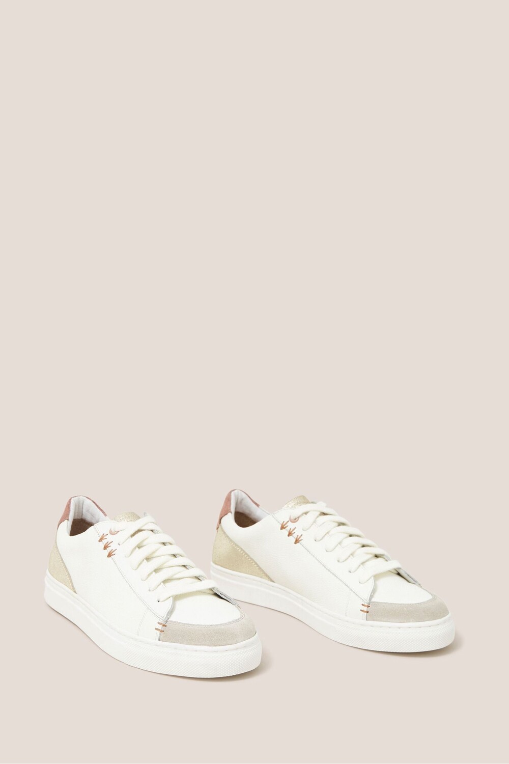 

Белые кожаные кроссовки Stuff Toni White Stuff, белый