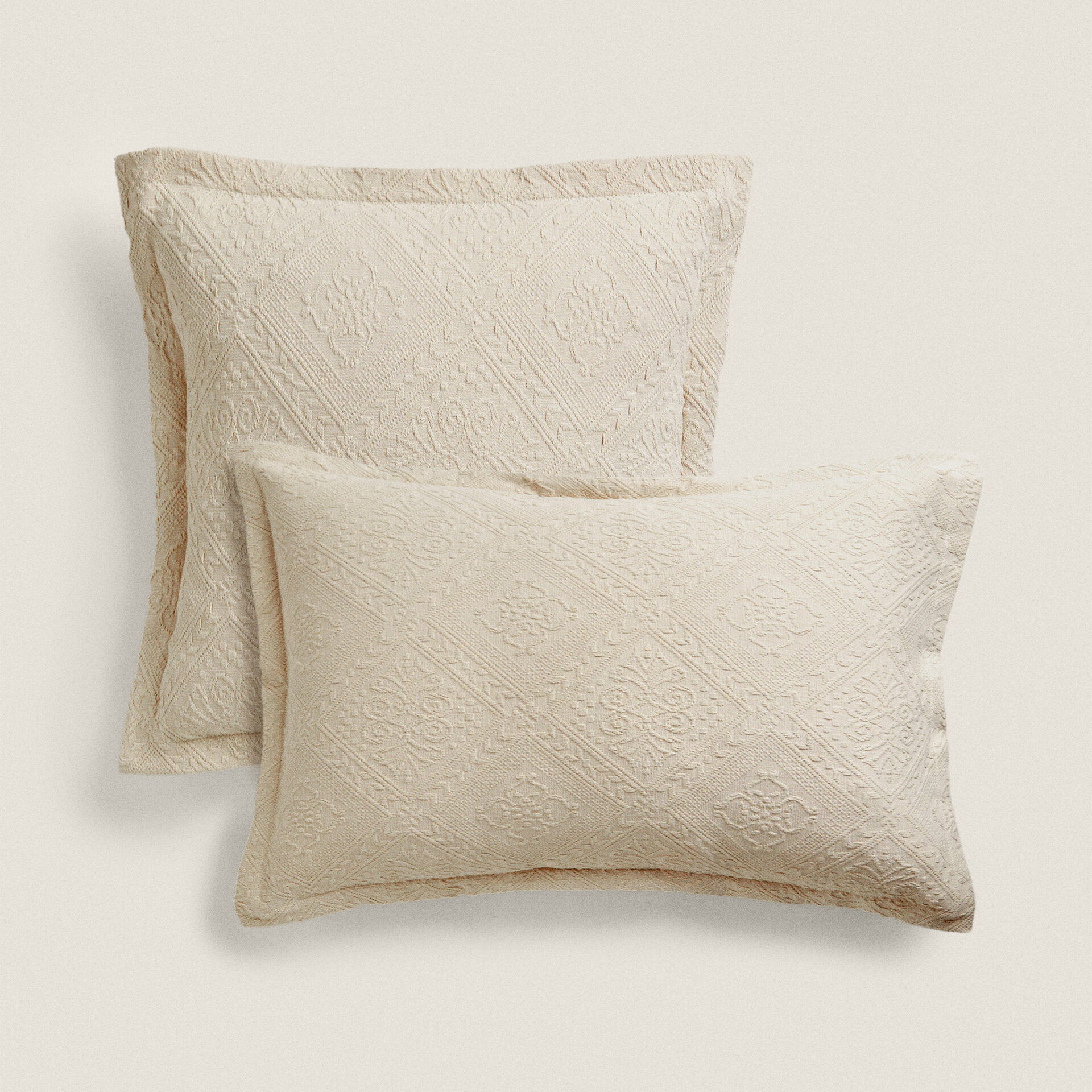 Чехол на подушку Zara Home Geometric Pattern, кремовый