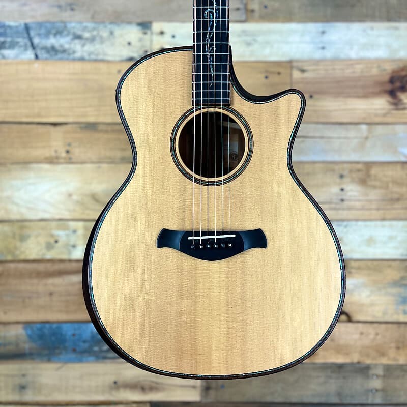 

2022 Taylor Builder's Edition K14ce V-Class Grand Auditorium Акустическая электрогитара Kona Burst Builder's Edition K14ce with V-Class Bracing