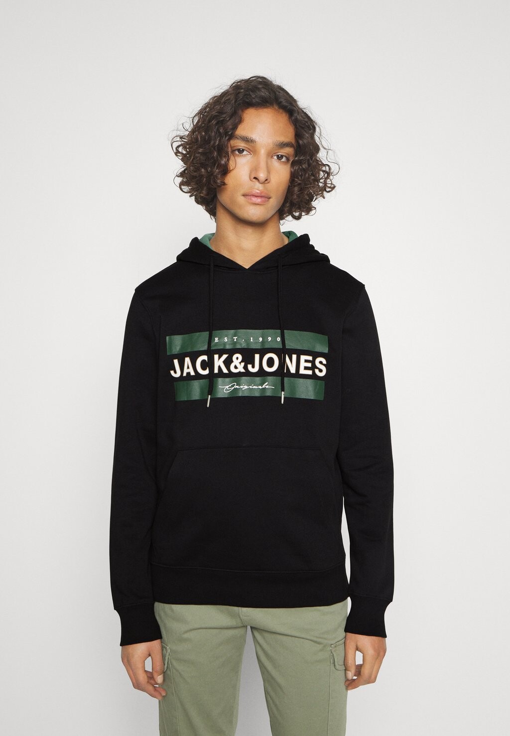 

Худи Jack & Jones, черный