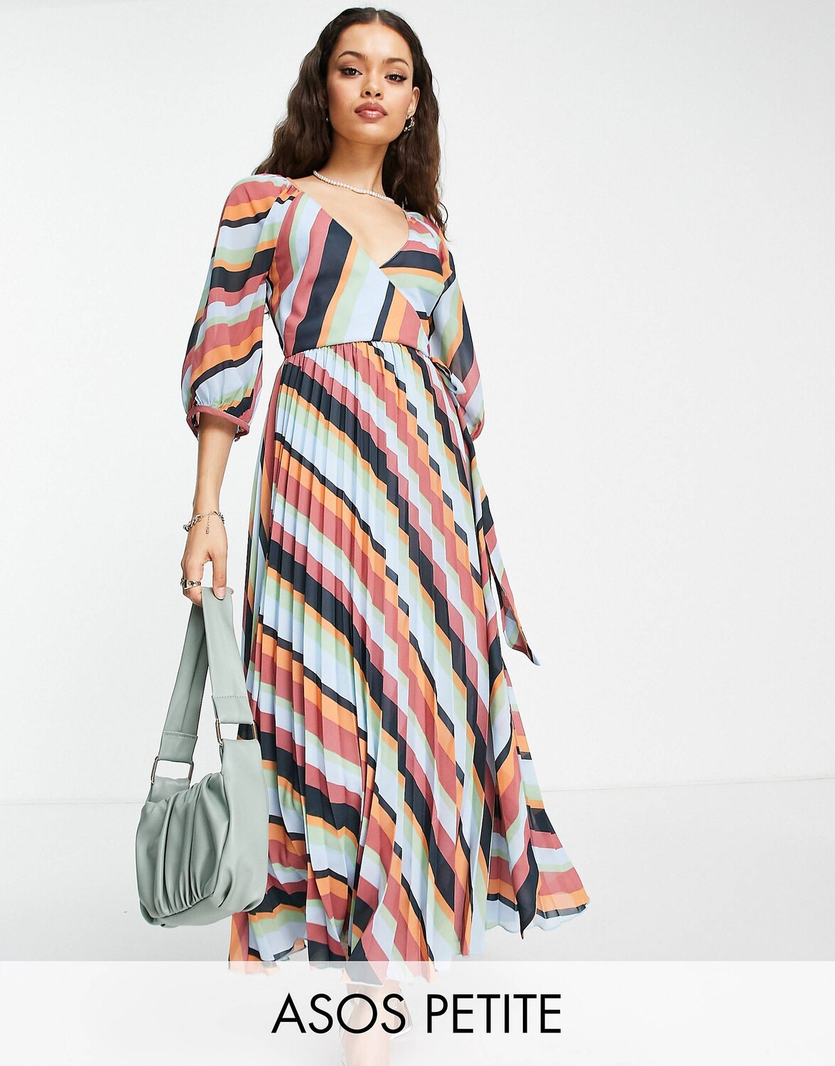 

Платье макси в полоску с запахом и складками ASOS DESIGN Petite