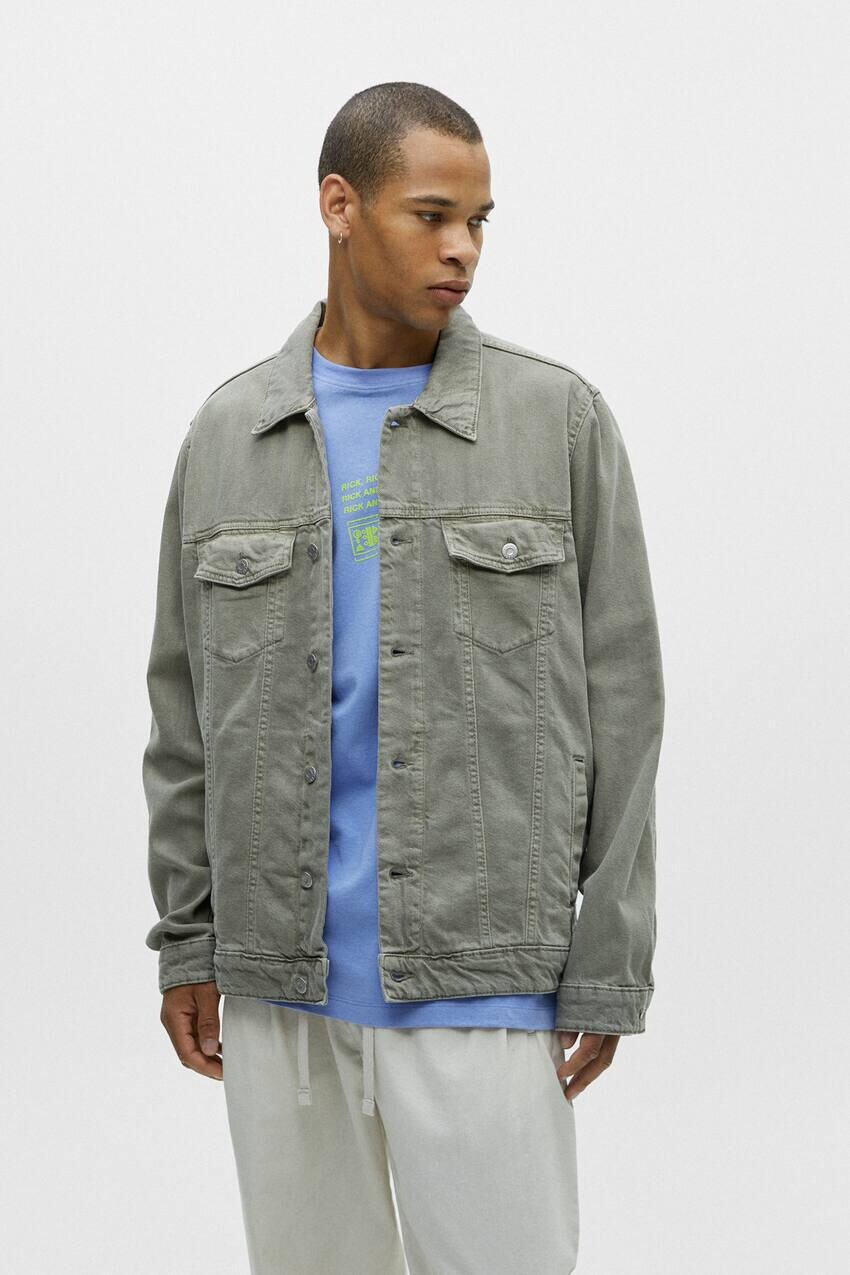 

Джинсовая куртка базового цвета Pull&Bear, хаки
