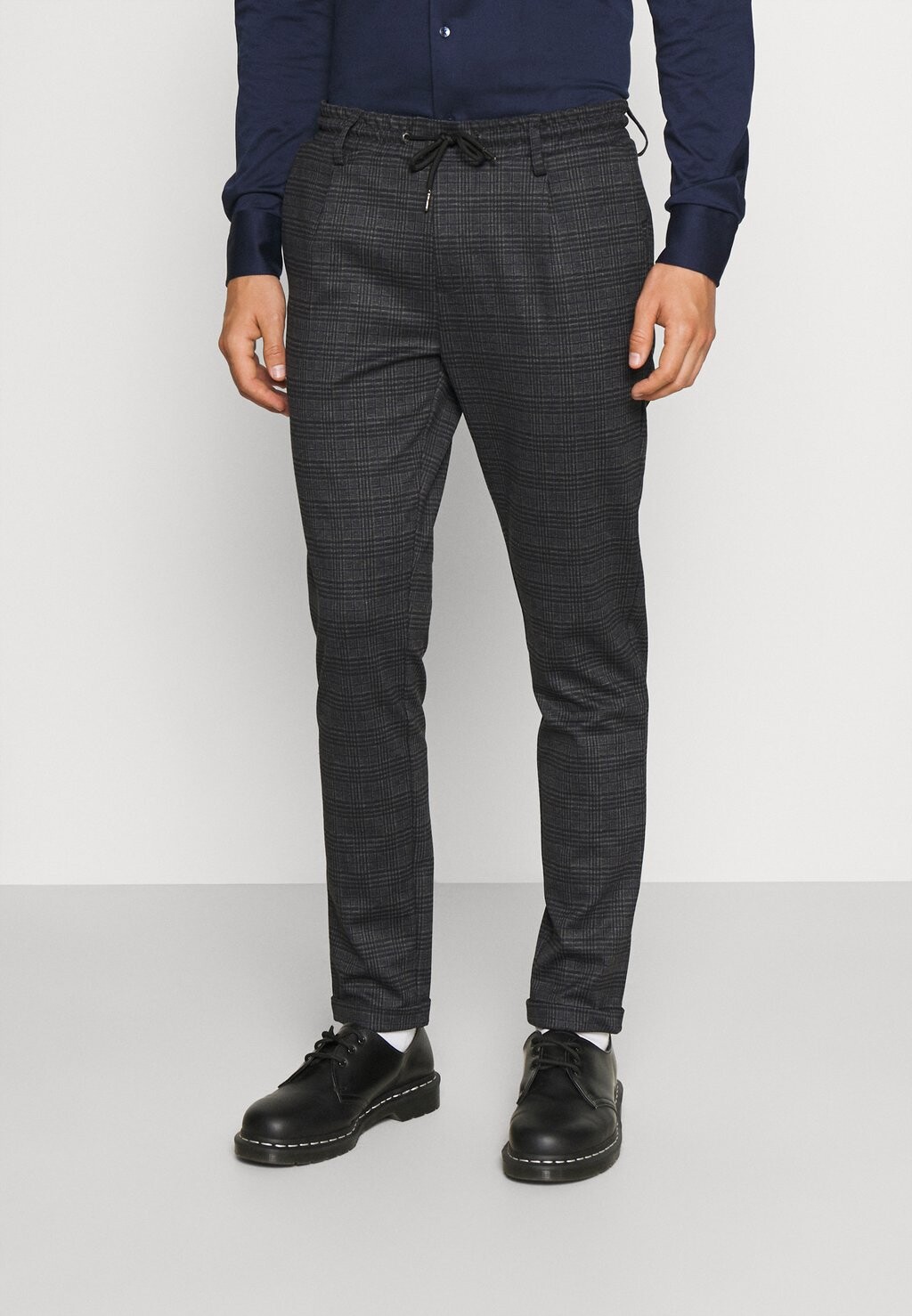 

Брюки EBERLEIN With ROLLED UP Indicode, цвет macan grey