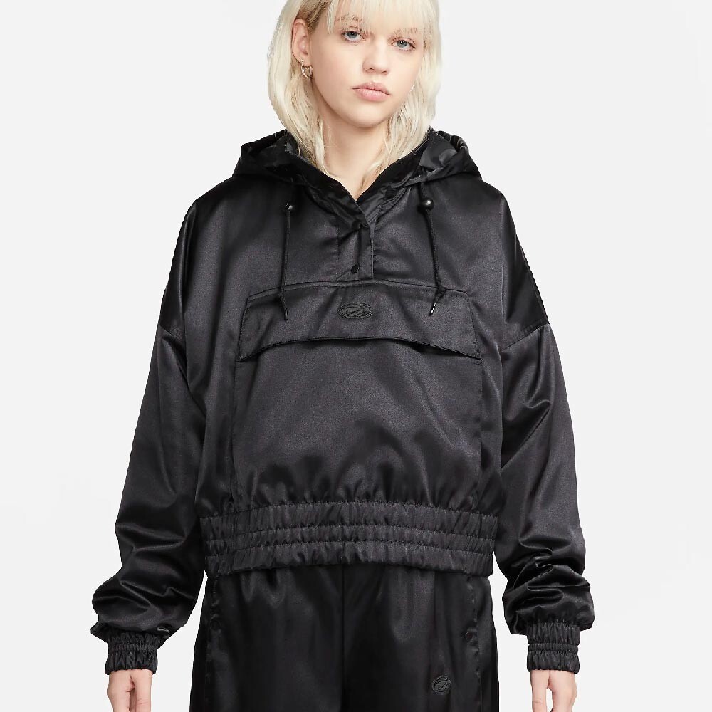 

Худи 96 Nike Sportswear Women's Woven, черный