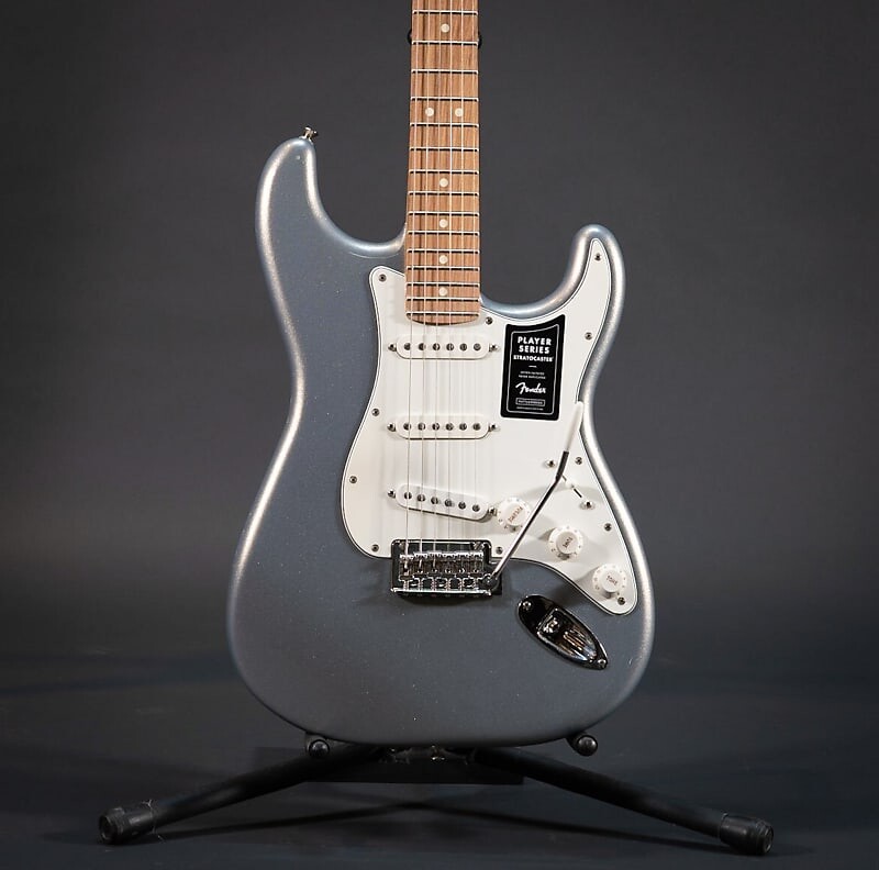 

Fender Player Stratocaster Silver