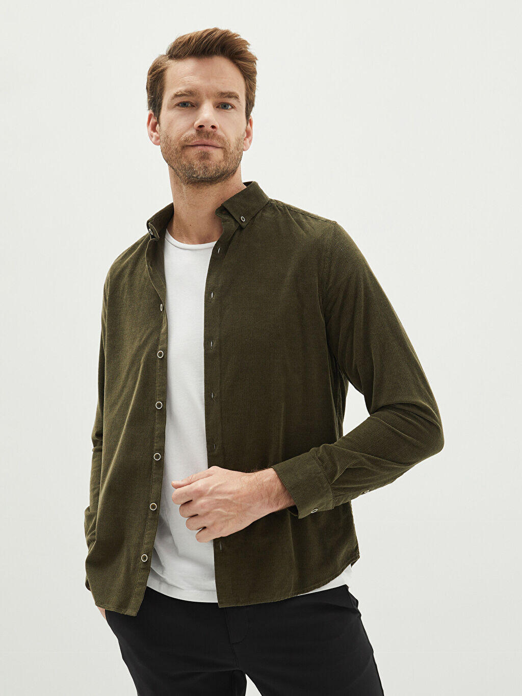 

Бархатная мужская рубашка Slim Fit с длинным рукавом LC Waikiki Basic