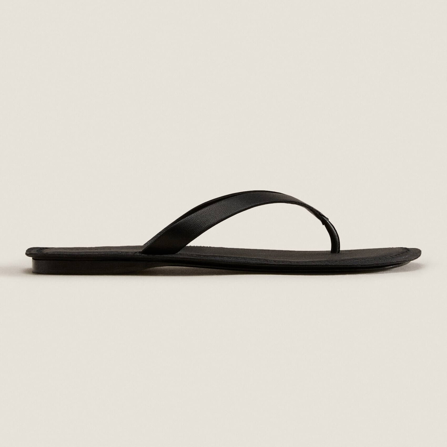 

Тапочки Zara Home Flat Leather, черный