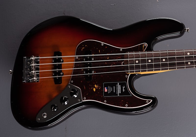 

American Professional II Jazz Bass - 3 цвета Sunburst Fender