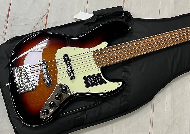 

Гитара Fender Player Plus Jazz Bass V PF, темный / светлый
