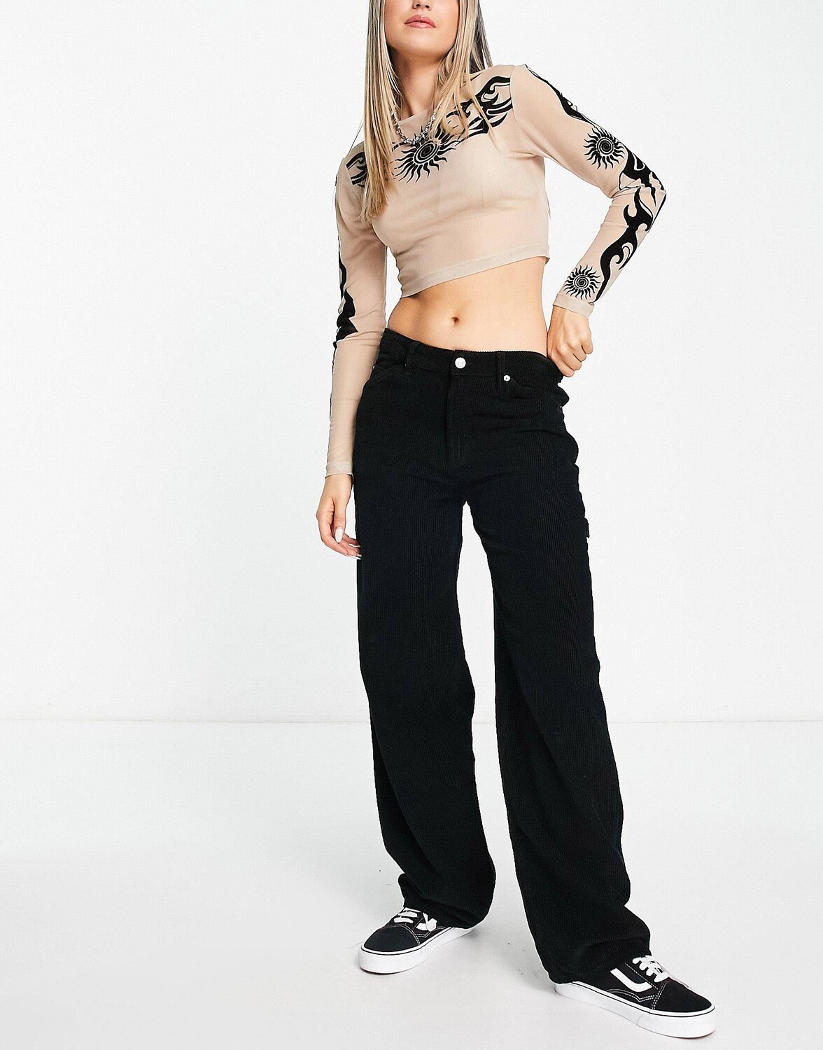 

Черные вельветовые повседневные брюки скинни ASOS DESIGN, Черный