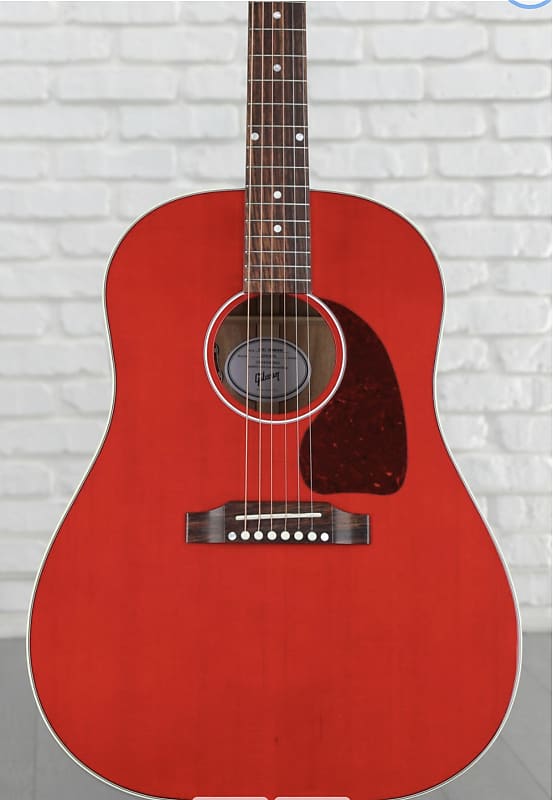 Акустическая гитара Gibson J45 2023 - Cherry red акустическая гитара gibson miranda lambert bluebird 2023 bluebonnet