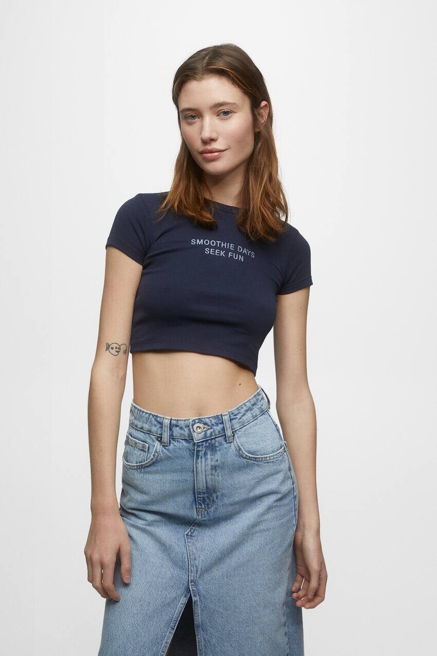 

Укороченная футболка с вышивкой Pull&Bear, военно-морской