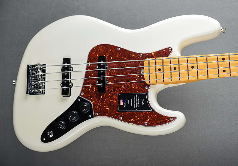

American Professional II Jazz Bass - олимпийский белый с кленом Fender American Professional II Jazz Bass - w/Maple