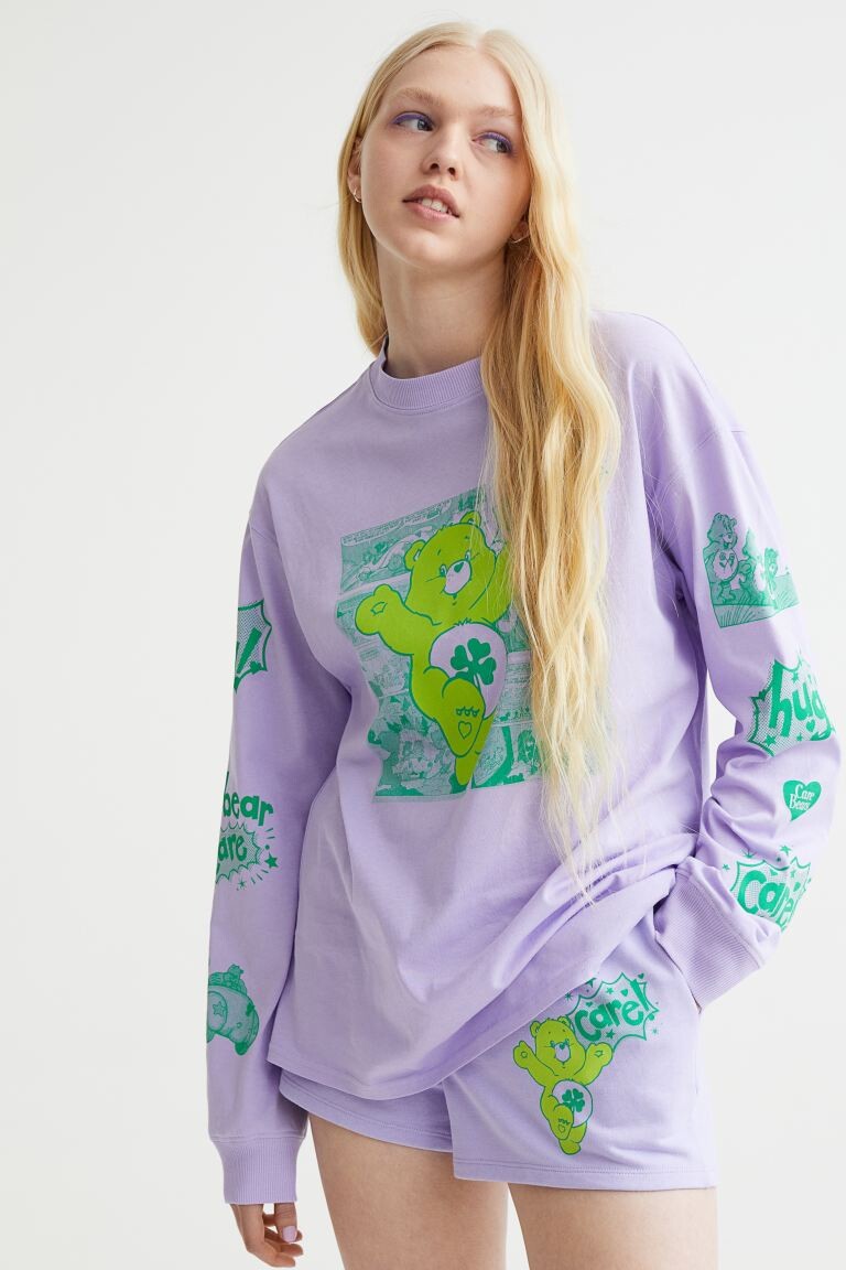

Спортивные шорты с принтом H&M, светло-фиолетовый/заботливые мишки