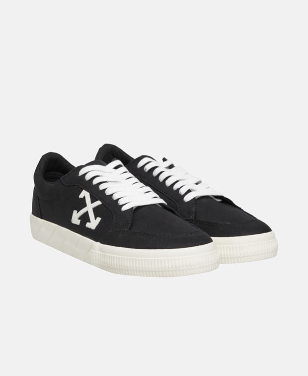 

Кроссовки Off-White, черный