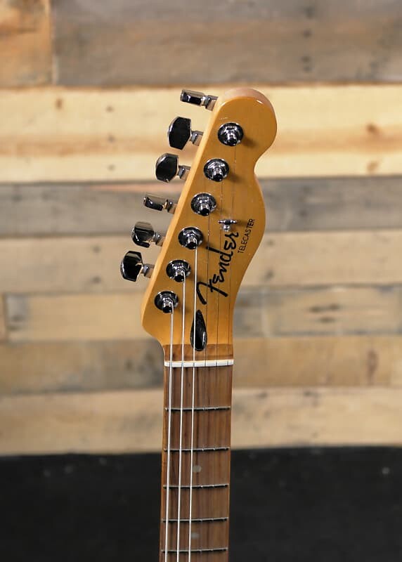 

Электрогитара Fender Player Plus Nashville Telecaster Opal Spark с футляром, Коричневый