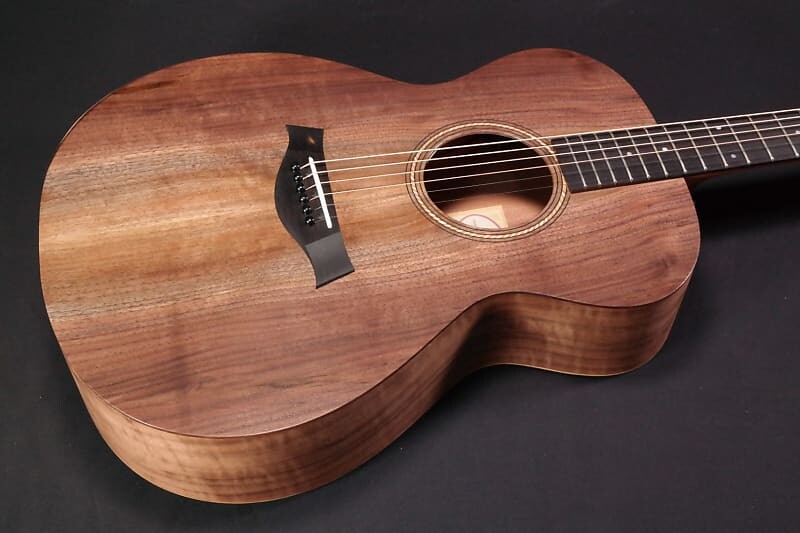 

Taylor Academy 22e Walnut Top Grand Concert Acoustic Electric - 263 Academy22e