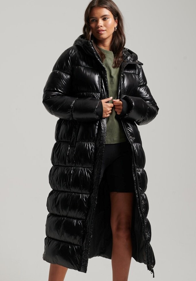 

Пальто зимнее Superdry, черный