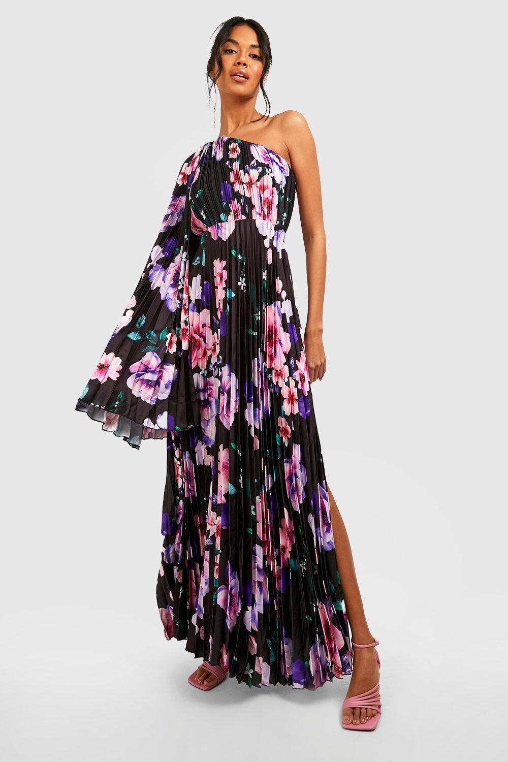 

Асимметричное платье макси из атласа с плиссами Boohoo, черный