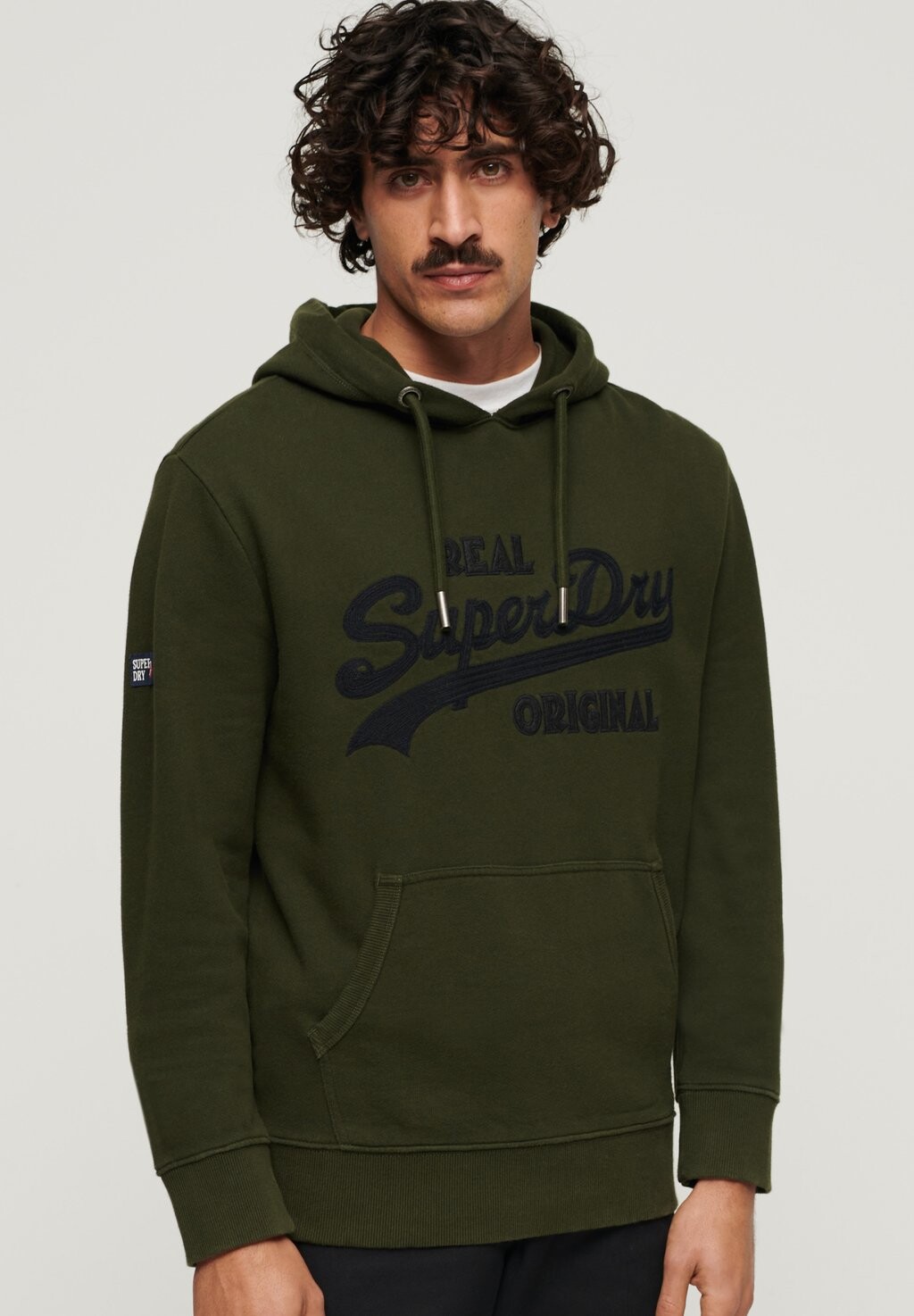 

Толстовка EMBROIDERED LONG SLEEVED Superdry, зеленый