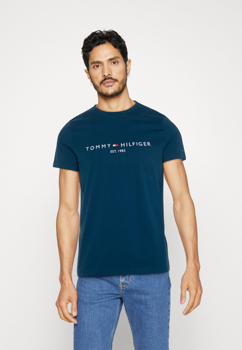 

Базовая футболка ФУТБОЛКА С ЛОГОТИПОМ Tommy Hilfiger, глубокий индиго