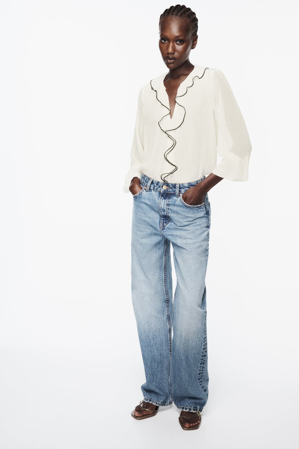 

Рубашка с контрастными орушами ZARA, экру