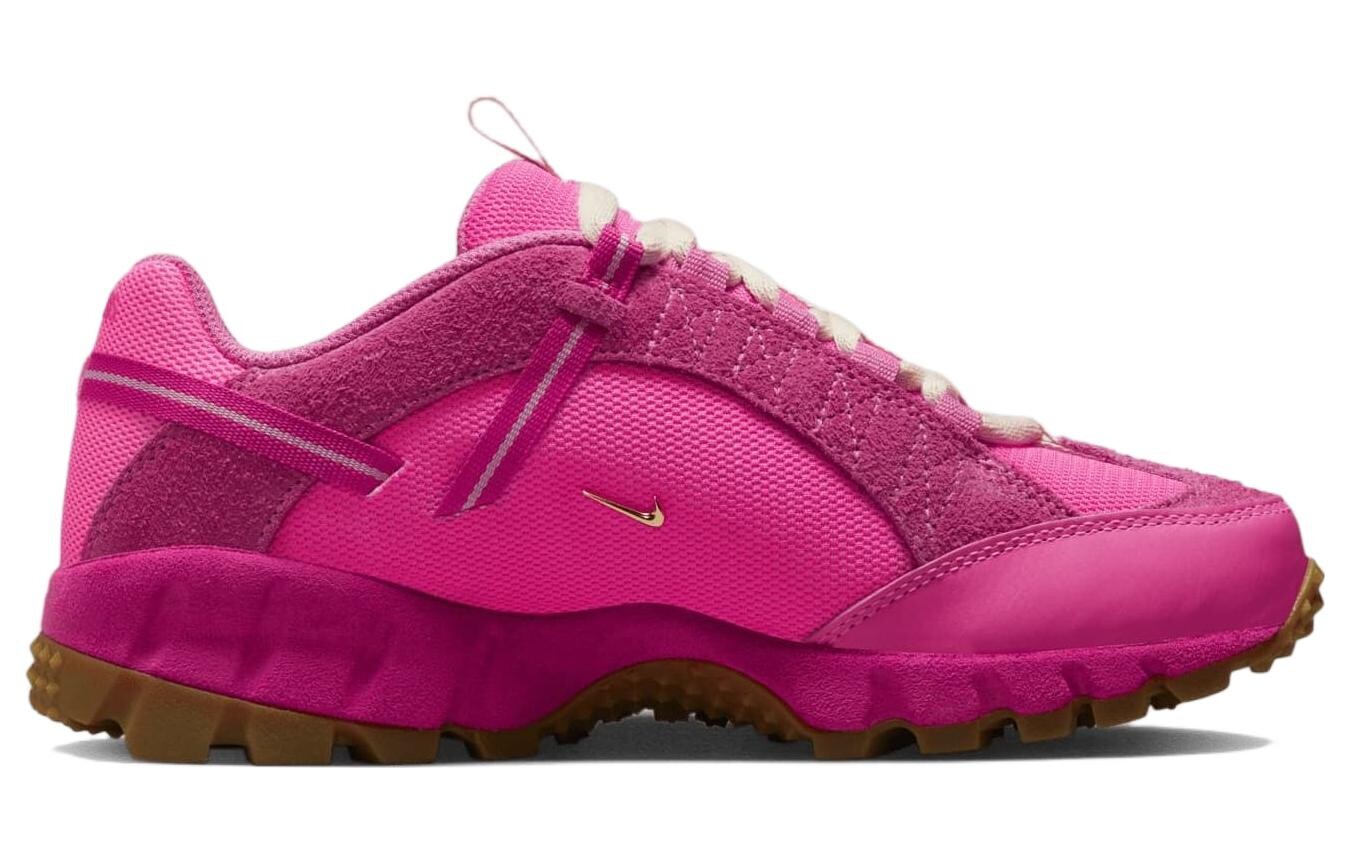 

Кроссовки Nike Air Humara LX Jacquemus, розовый